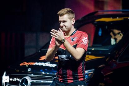Spirit -G2对位数据： Donk 4-13 NiKo
