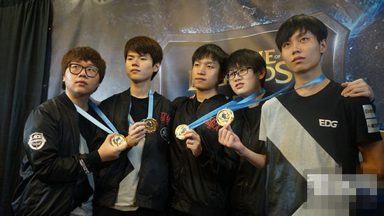Tarzan两夺MVP，LNG 2-0 IG取得7连胜