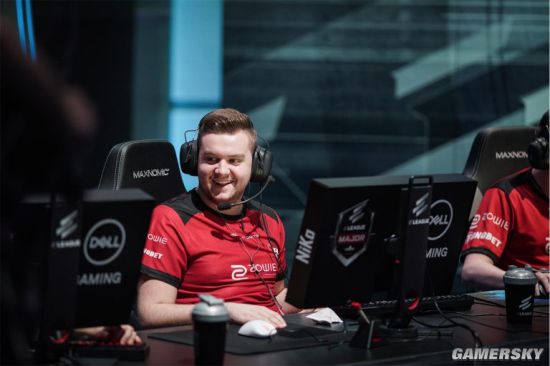 EliGE ：一年内帧数降低高达数百帧